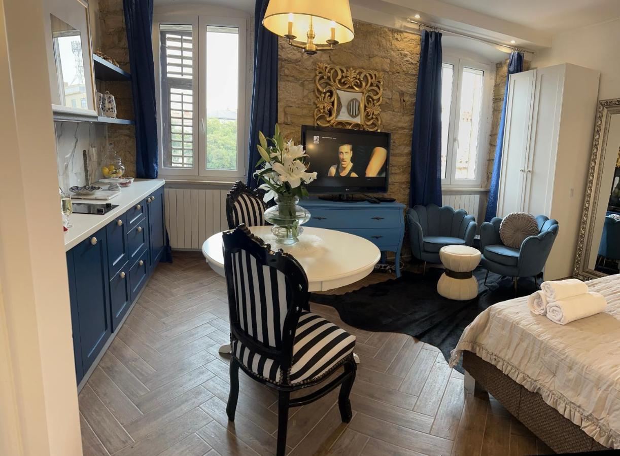 La Dolce Vita Luxury Apartments With Best Free Private Parking In City Center Πούλα Εξωτερικό φωτογραφία