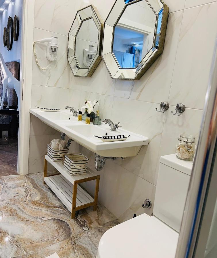 La Dolce Vita Luxury Apartments With Best Free Private Parking In City Center Πούλα Εξωτερικό φωτογραφία