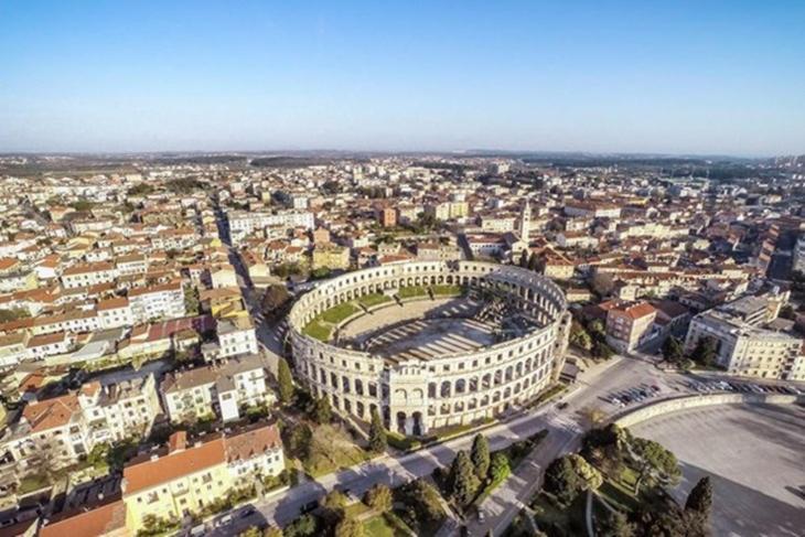 La Dolce Vita Luxury Apartments With Best Free Private Parking In City Center Πούλα Εξωτερικό φωτογραφία