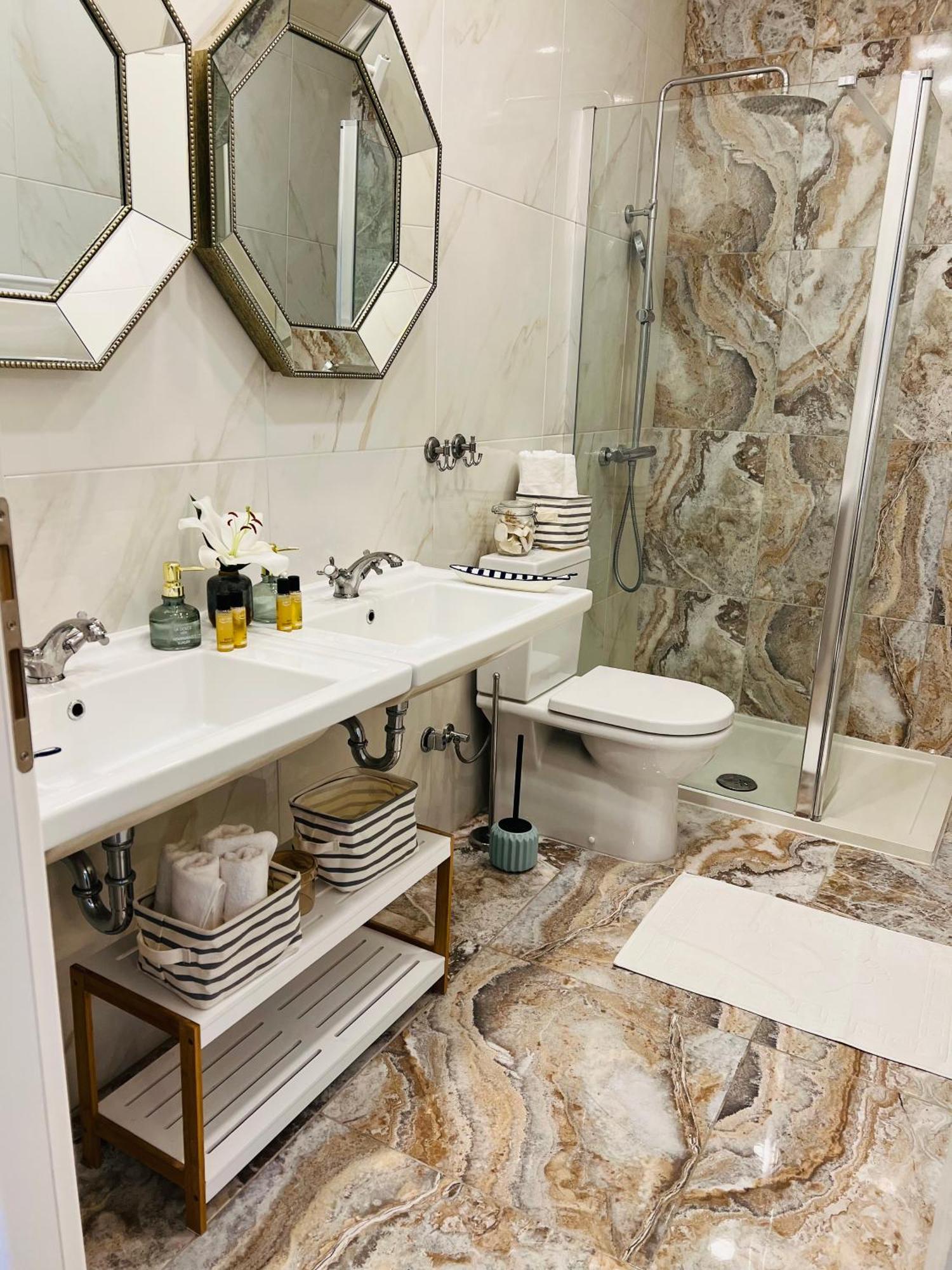 La Dolce Vita Luxury Apartments With Best Free Private Parking In City Center Πούλα Δωμάτιο φωτογραφία