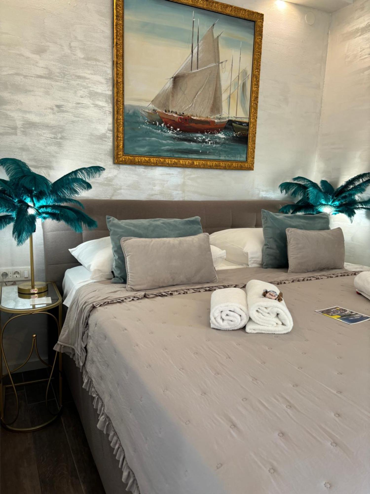 La Dolce Vita Luxury Apartments With Best Free Private Parking In City Center Πούλα Εξωτερικό φωτογραφία